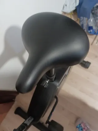 Bicicleta Estática Essential 03