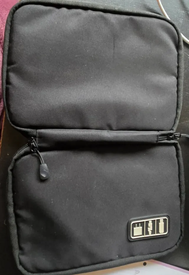 Organizador de cables negro