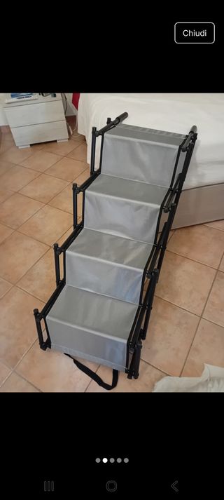 Scala pieghevole per cani