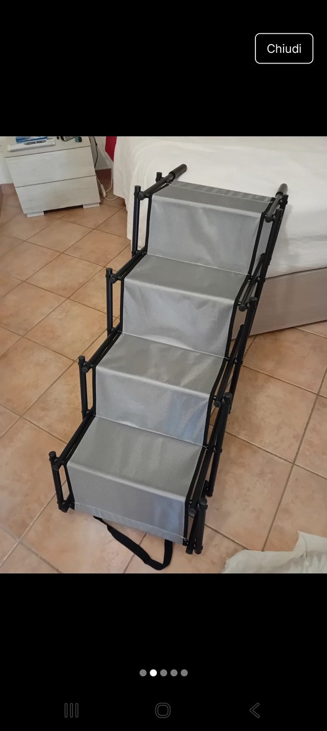 Scala pieghevole per cani