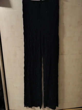 Pantalón fluido Stradivarius brillos Talla XS