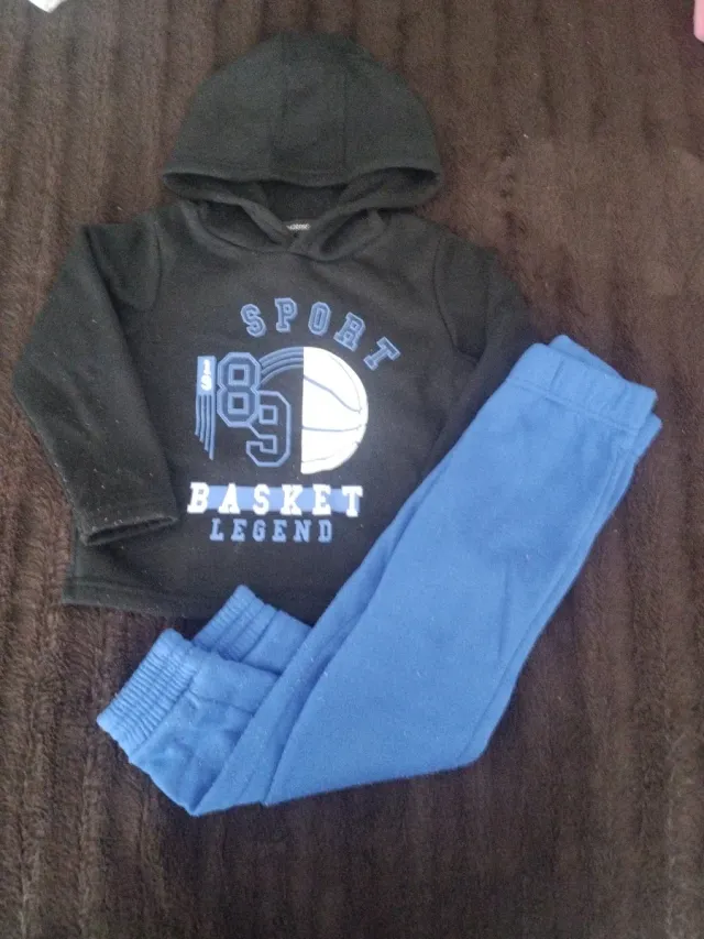 Conjunto deportivo 4 años