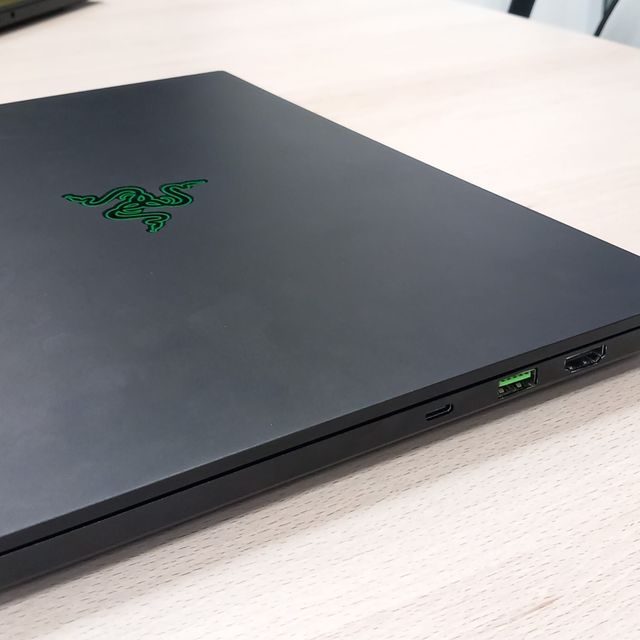 Razer Blade RZ09 Negro (SIN CARGADOR)