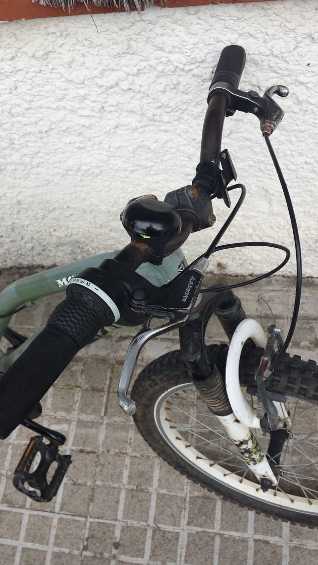 Bicicleta 6 marchas niño Monty Army