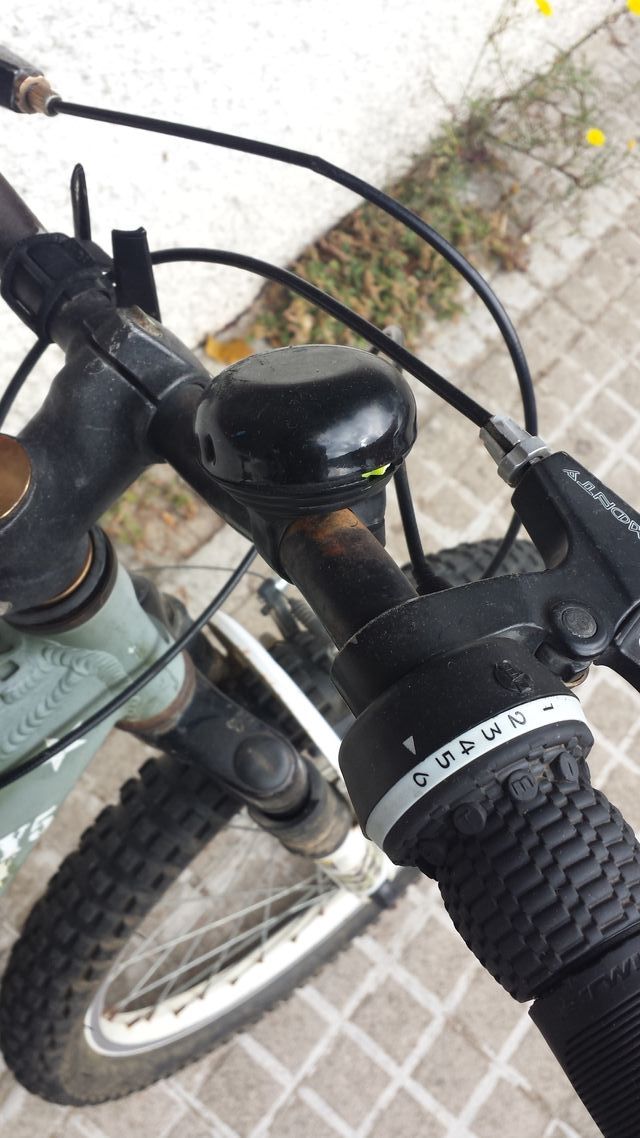 Bicicleta 6 marchas niño Monty Army