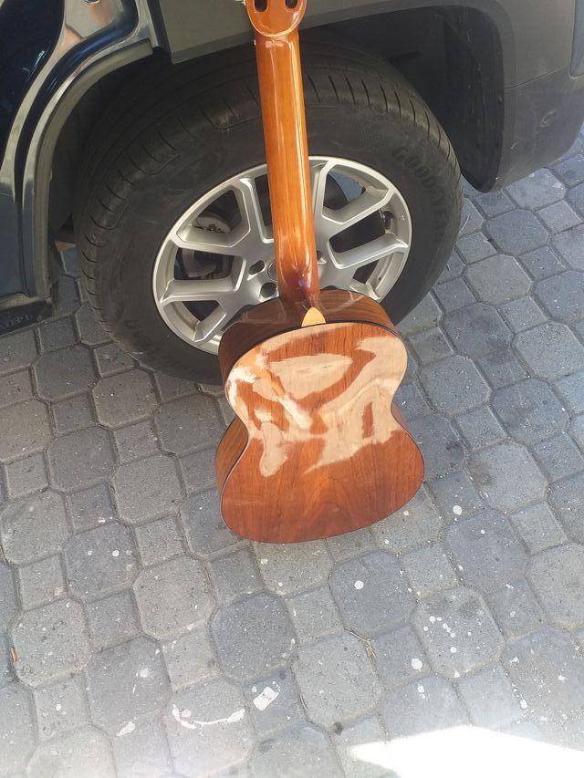 Chitarra acustica vintage