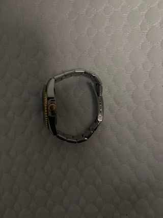 Reloj Dewell Dorado y Verde