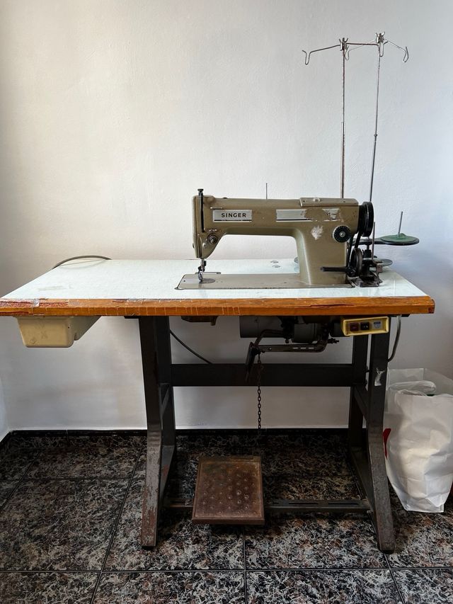 Máquina de coser Singer