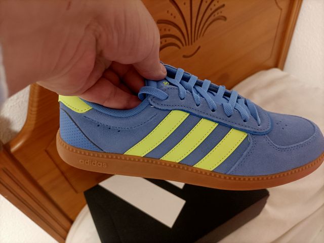 Zapatillas Adidas Talla 40 Azul y Amarillo