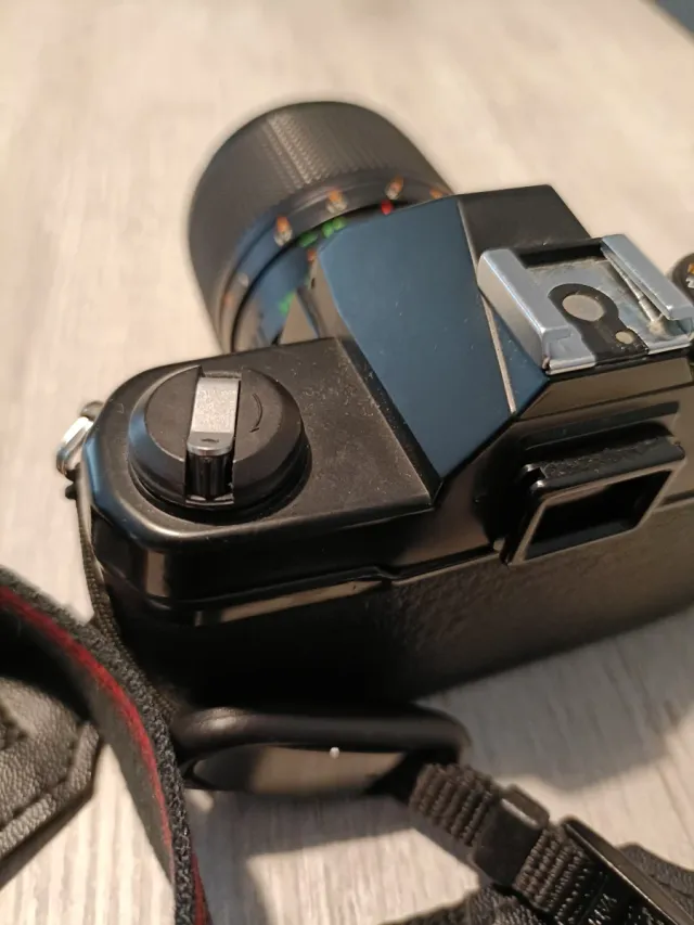 Cámara Yashica FX-3 Super 2000 y objetivos