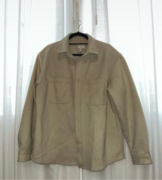 Set de 2: Jersey-Mango y Sobrecamisa Beige H&M