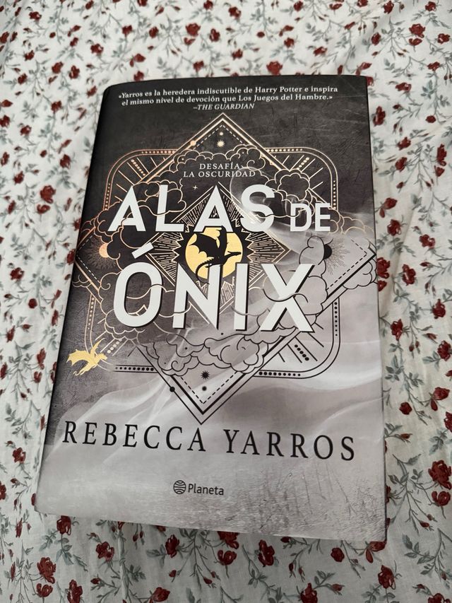 Alas de ónix (Empíreo 3)