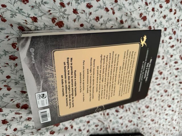 Alas de ónix (Empíreo 3)