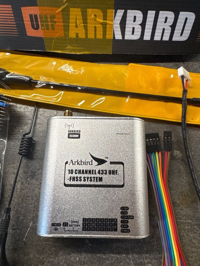 Arkbird UHF 10 Channel 433 FHSS System