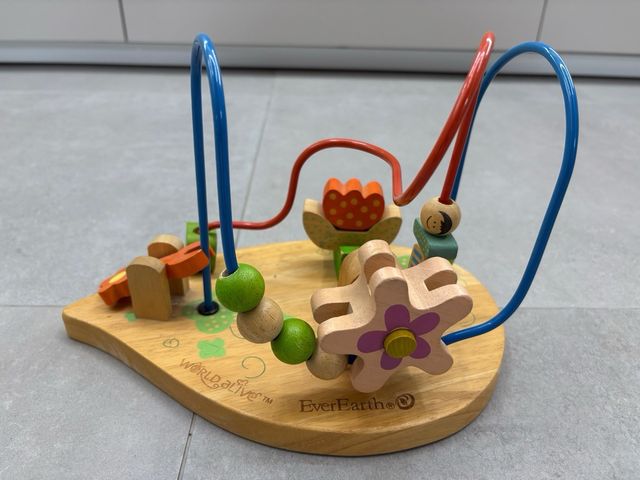 Circuito de Cuentas de Madera