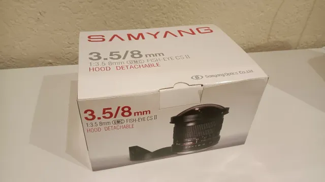 Objetivo Samyang 8mm F3.5 UMC Fisheye CS II