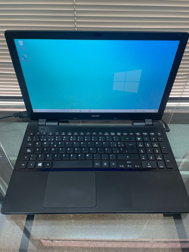 Portátil Acer Aspire E5-571 15,6″ Intel i3
