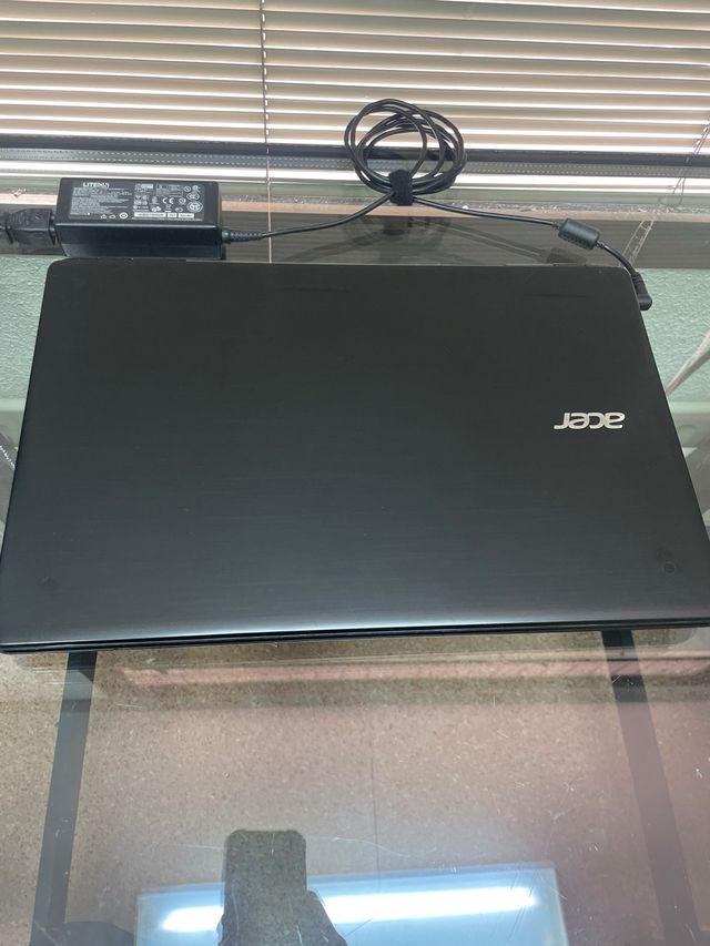 Portátil Acer Aspire E5-571 15,6″ Intel i3