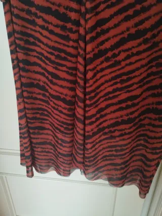 Vestido midi ICHI estampado cebra