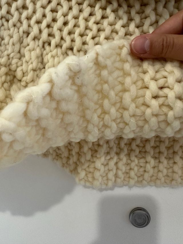 Poncho lana lavorato a mano