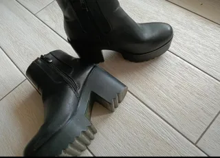 Scarponcini donna neri N37