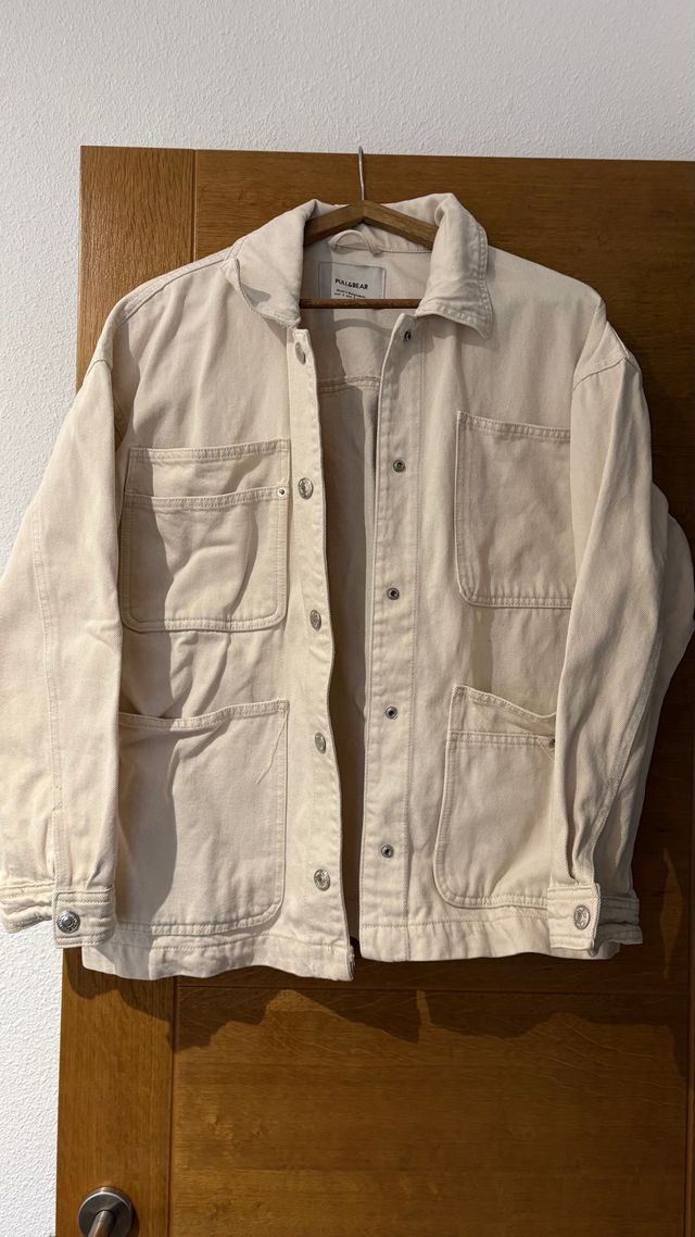 Cazadora Pull&Bear Beige