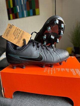 Botas de fútbol Nike Tiempo Talla 33