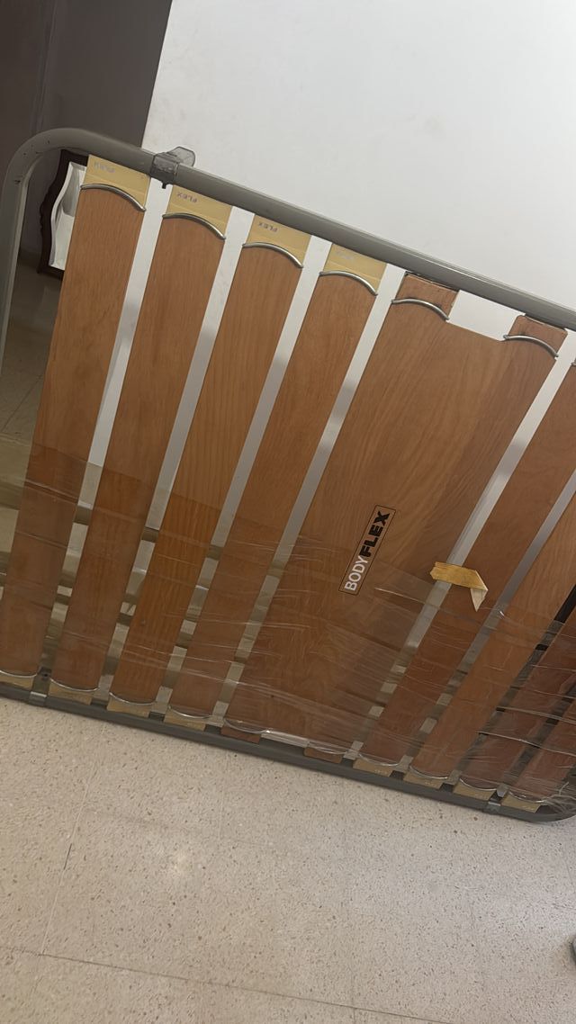 Mueble de salón mesitas somier y sofa