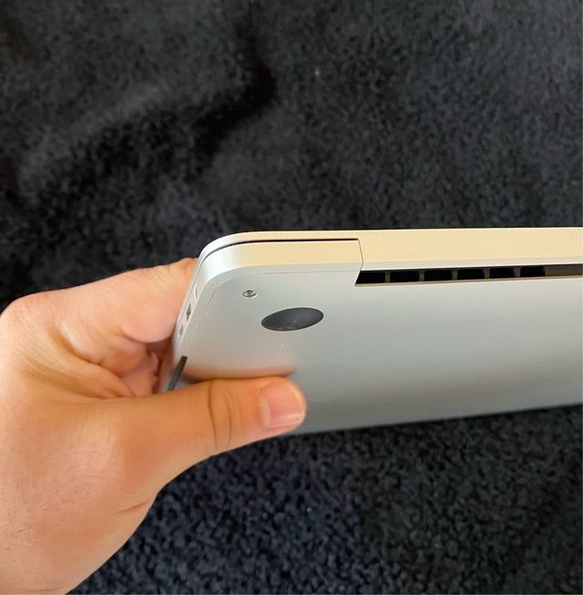 MacBook Pro 2020 i5 16GB RAM 500GB SSD