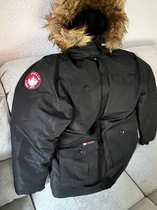 Parka Canada Weather Gear Talla L Negra