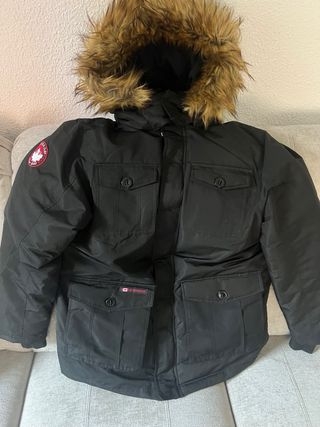 Parka Canada Weather Gear Talla L Negra
