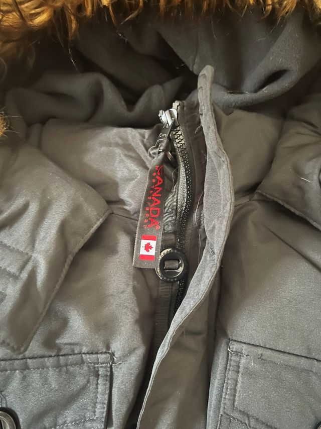 Parka Canada Weather Gear Talla L Negra