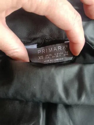 Leggings efecto piel negros