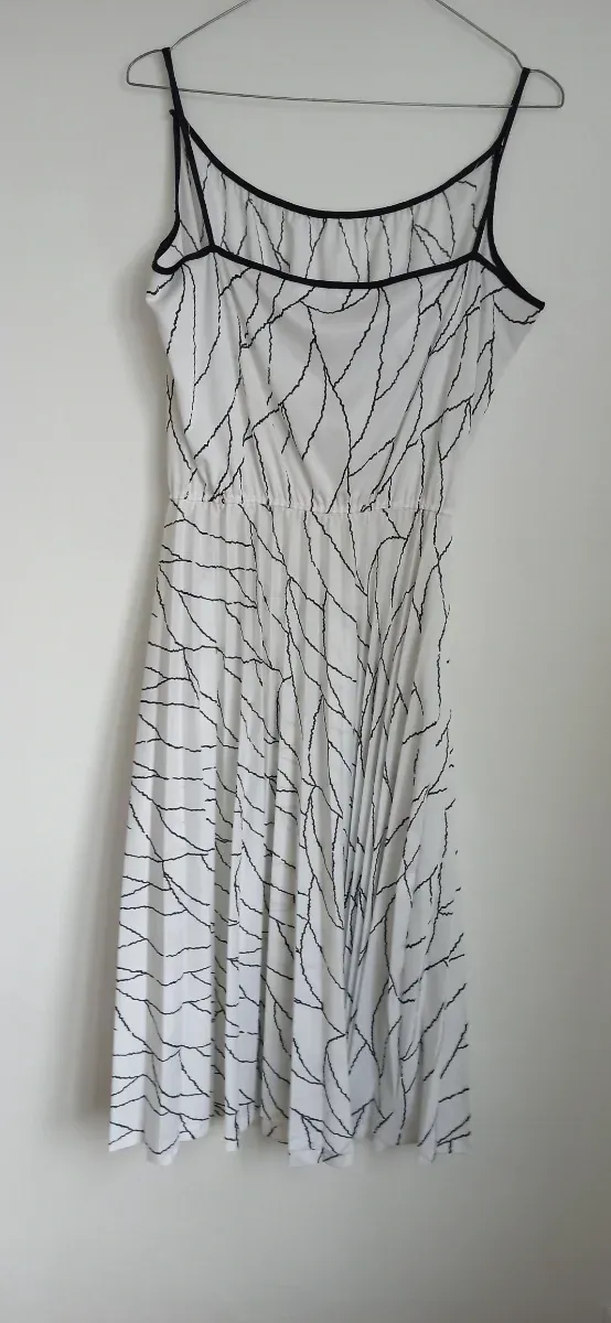 Vestido blanco y negro talla única