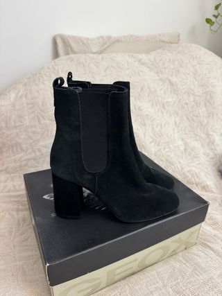 Botines cuero Negros Tacón