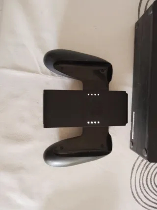 Nintendo Switch con 2 mandos y más cosas