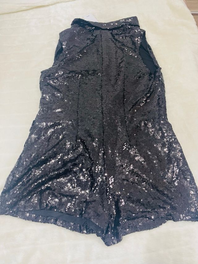 Mono corto lentejuelas negro, nuevo con etiqueta