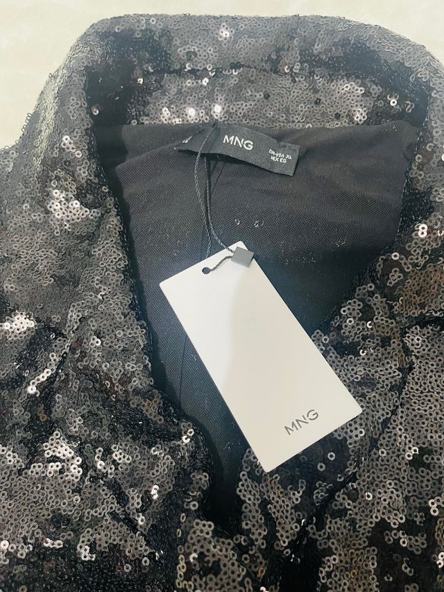 Mono corto lentejuelas negro, nuevo con etiqueta