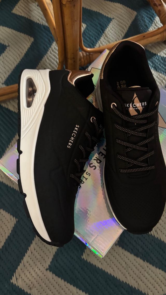 Zapatillas Skechers Uno Shimmer Away T39.5 nuevas