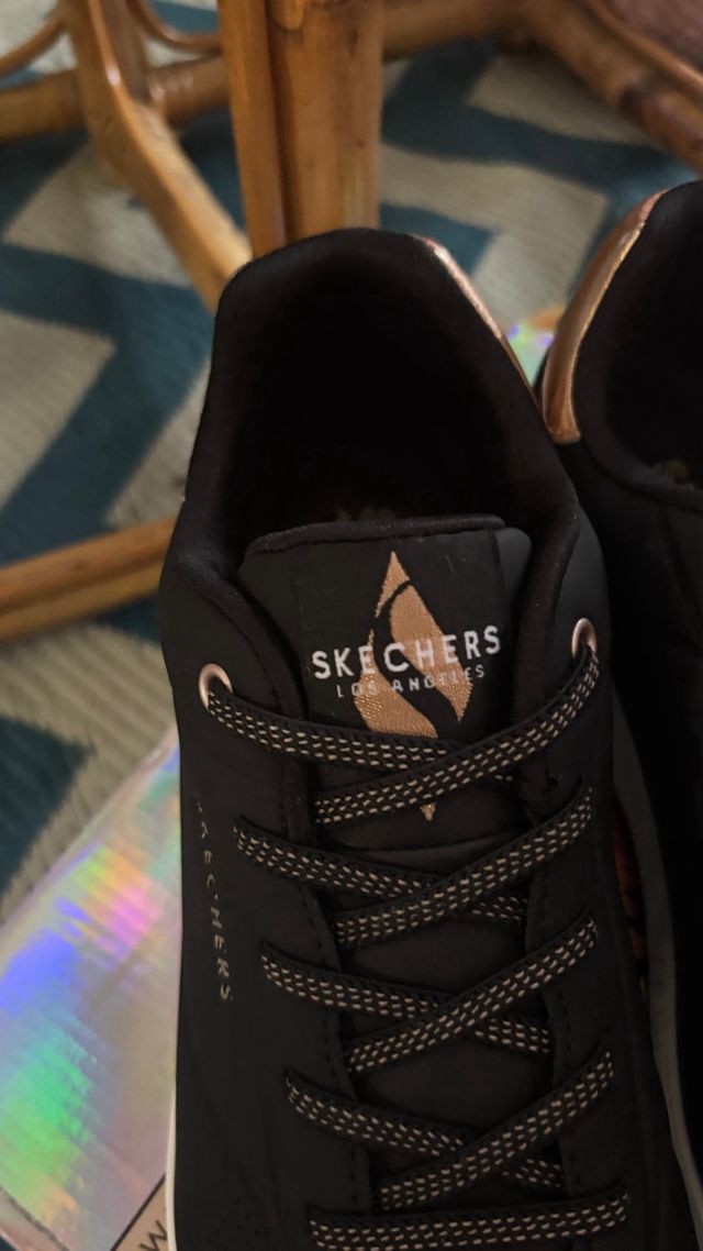 Zapatillas Skechers Uno Shimmer Away T39.5 nuevas