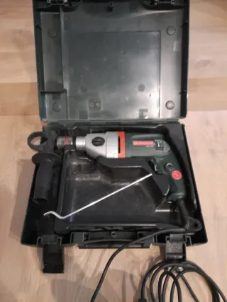 Taladro Metabo con maletín