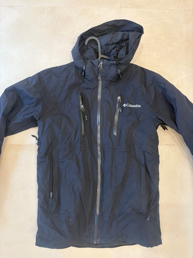 Abrigo Columbia Talla S Negro