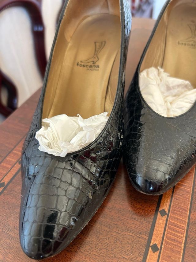 Zapatos de tacón negros Toscana