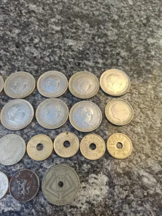 LOTE DE MONEDAS ANTIGUAS