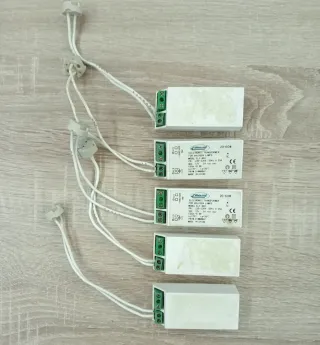 LÁMPARAS HALÓGENAS Y TRANFORMADORES ELECTRÓNICOS.