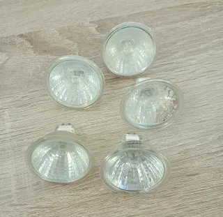 LÁMPARAS HALÓGENAS Y TRANFORMADORES ELECTRÓNICOS.