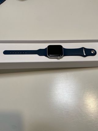 Apple Watch SE 1 (2020) GPS 44mm Plata