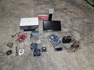 Lote componentes informáticos varios