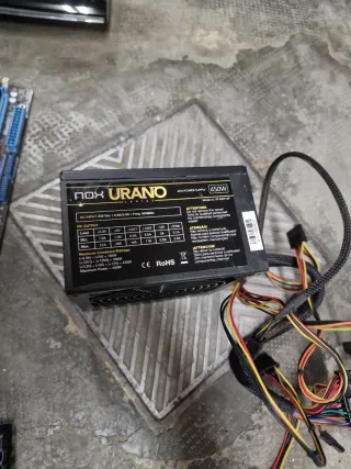 Lote componentes informáticos varios