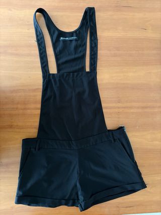 Mono corto negro Stradivarius